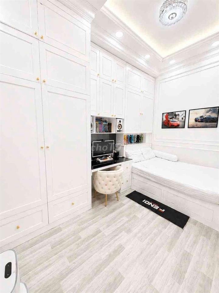 Nhà Chủ Xây Ngay CĐKT Đối ngoại - 112m² - Tặng Full Nội Thất Mới 