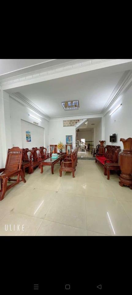 nhà nguyên căn mới đối diện công viên 