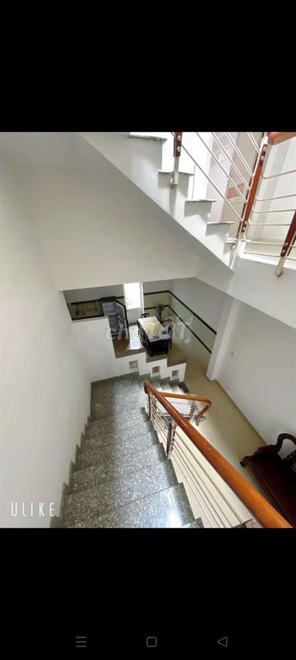 nhà nguyên căn mới đối diện công viên 