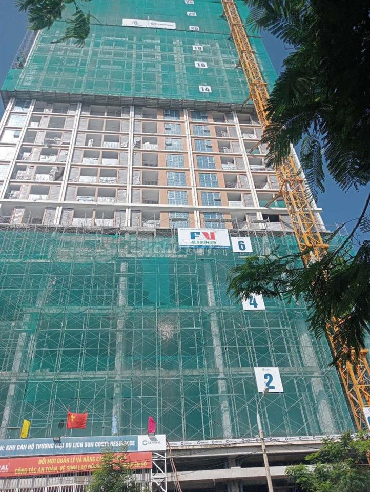 nhà diện tích lớn nằm ngay ngã tư cách biển 3 phút đi bộ 