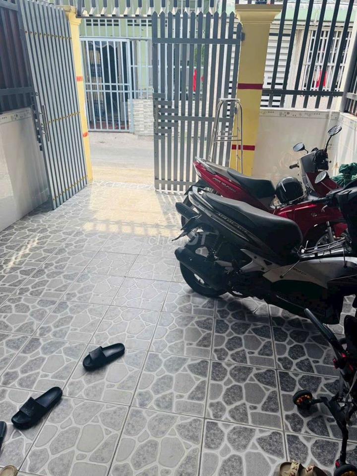 Tôi chính chủ bán nhà sổ riêng