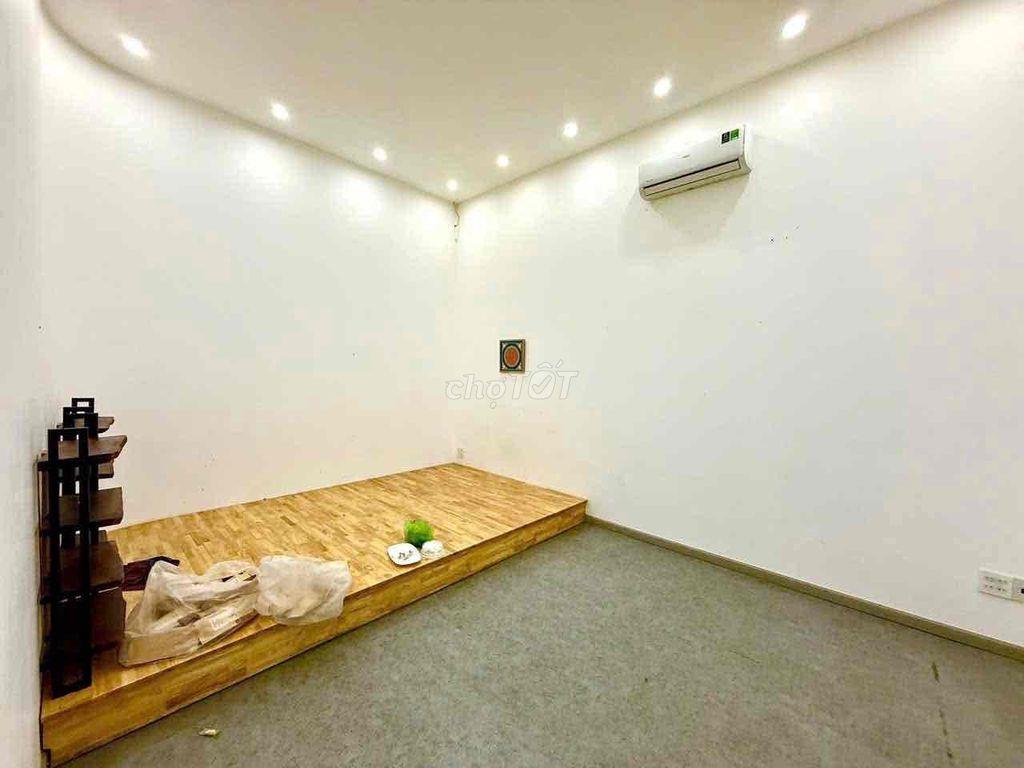 Mặt Bằng làm Kho hoặc Dịch vụ SPA