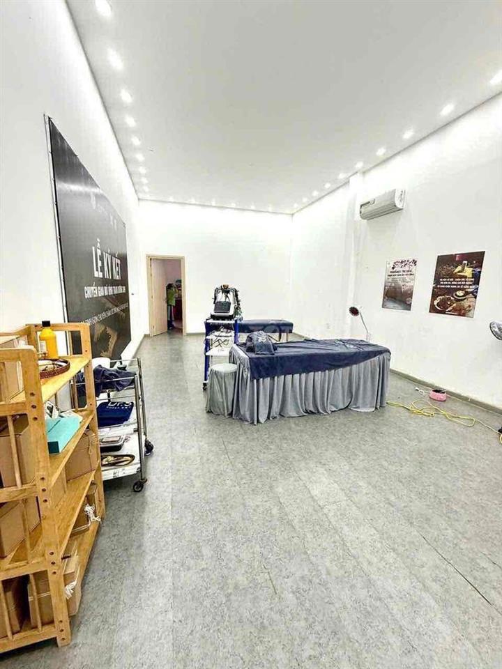 Mặt Bằng làm Kho hoặc Dịch vụ SPA