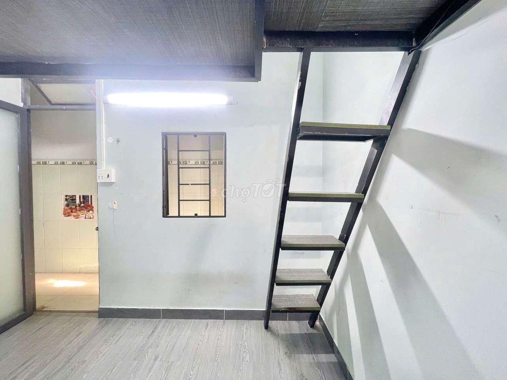 PHÒNG GẦN TRỤC ĐƯỜNG PHAN VĂN TRỊ TRỐNG SẴN Ở LIỀN