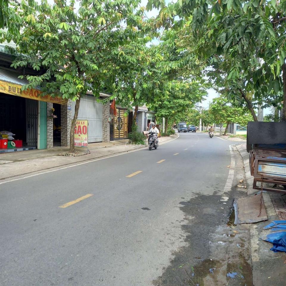 CHỈ 4.4 TỶ . NHÀ 240M²FULL THỔ .HẺM XE HƠI .TÂN HIỆP 2 HOC MÔN