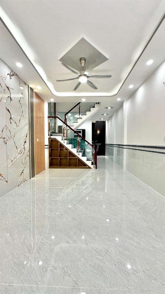 3,85 TỶ – NHÀ 2 TẦNG 52 M² SỔ HỒNG RIÊNG, X T T 9 _ BÀ ĐIỂM _HOC MÔN