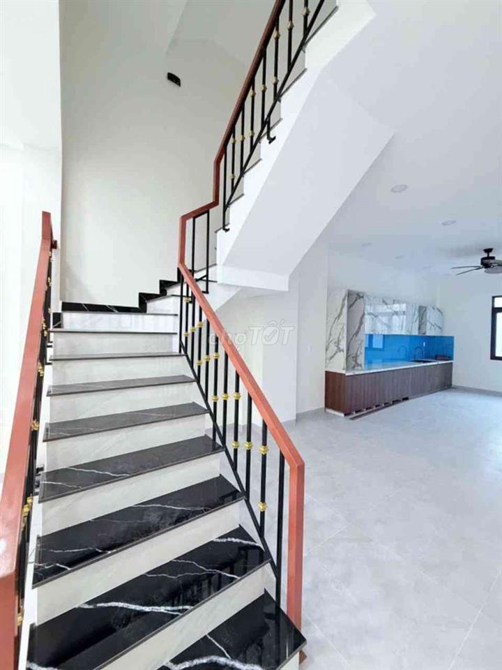 CHỈ 5.9 TỶ NHÀ TÔ KÝ HOC MÔN_2 TẨNG_80M² HẺM XE TẢI TRÁNH