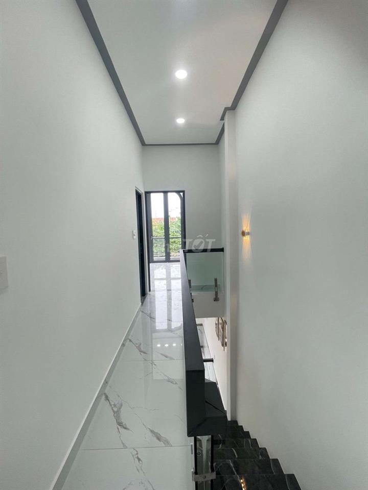 NHÀ BÀ ĐIỂM HÓC MÔN .HẺM XE TẢI -2 TẦNG-SHR  - GIÁ NHỈNH 3 TỶ! 