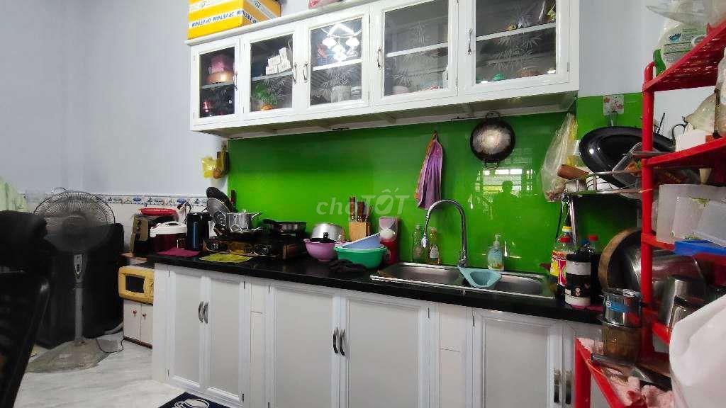 HƠN 4 TỶ NHÀ NGUYỄN THỊ SÁU -HÓC MÔN -HXH _2 TẦNG 100M² SHR