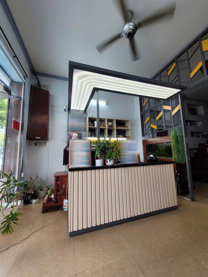 CHO THUÊ MẶT BẰNG MẶT TIỀN ĐƯỜNG CHÍNH TIỆN KINH DOANH