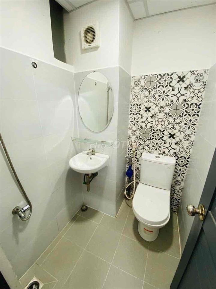 PHÒNG ĐẸP FULL NỘI THẤT NGAY LUỸ BÁN BÍCH, GẦN VHU, HUIT