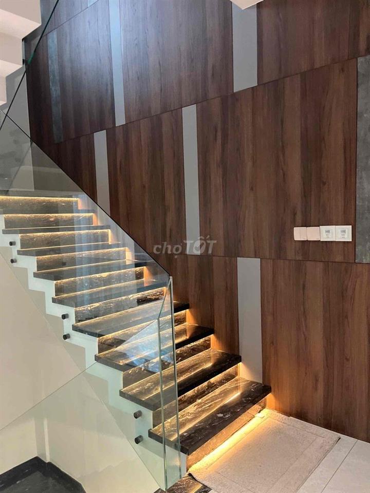 CHO THUÊ VILLA HIỆN ĐẠI HIẾM TẠI THẢO ĐIỀN