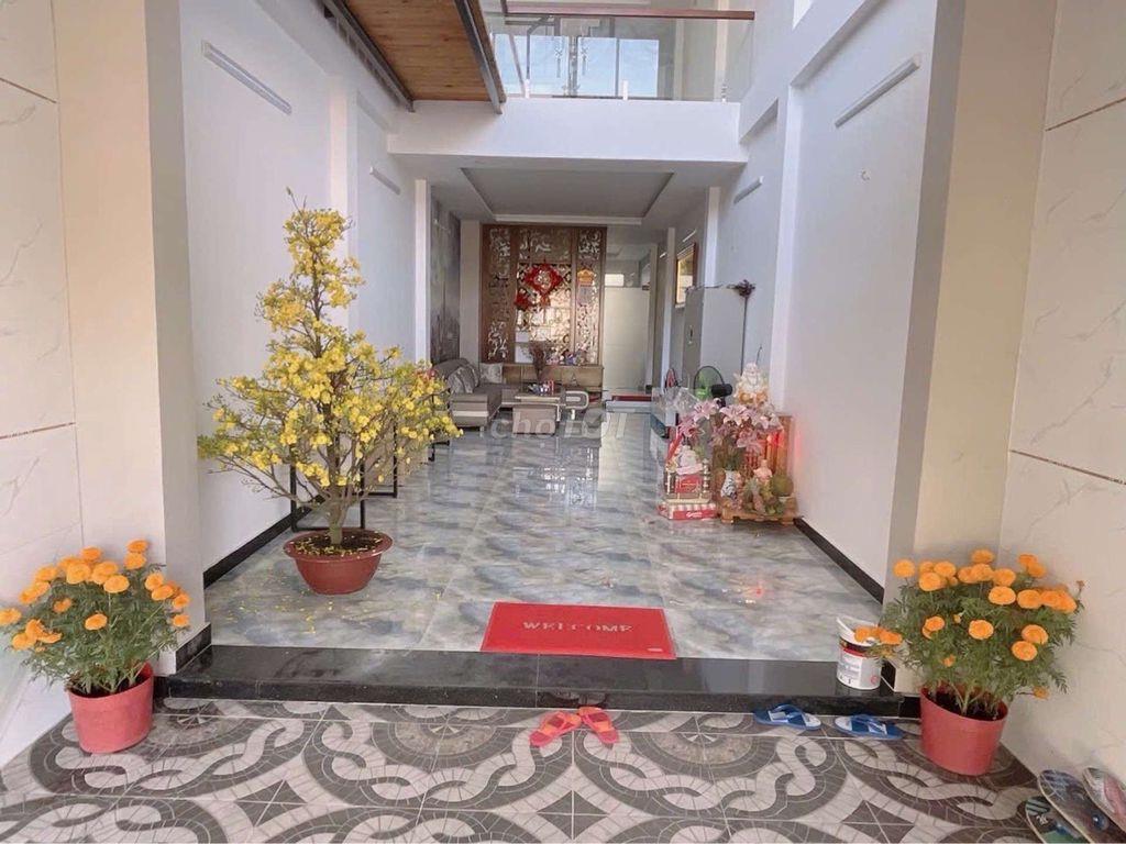 MẶT TIỀN VÀNH ĐAI TRONG HIẾM CÓ – 100m² 5T- KHU TÊN LỬA |