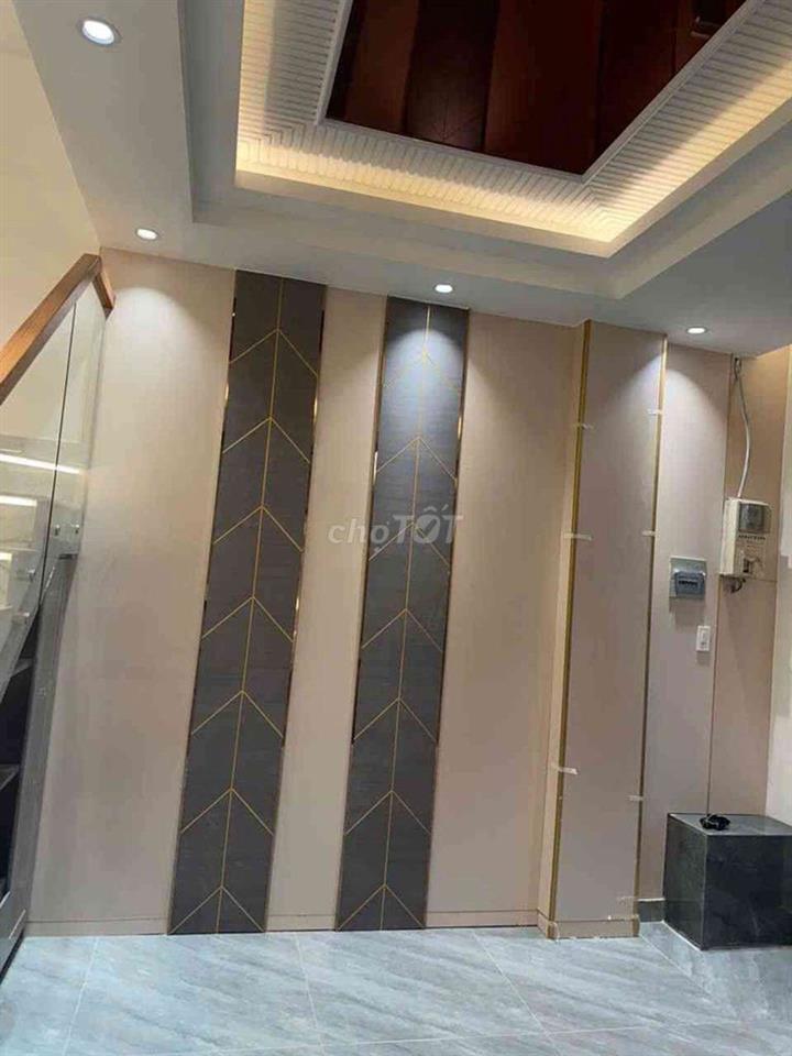 🏘️Q. 8 – NHÀ 3 LẦU MỚI ĐẸP – 4PN –DT 40M2- CÁCH 2 CĂN PH. HÙNG,T.Q.BỬU 