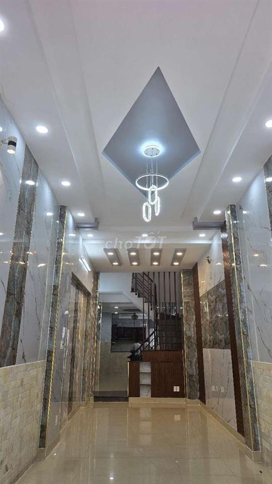 GIẢM NGAY 300 TRIỆU! 🔥

🏡 NHÀ MỚI 4 TẦNG – FULL NỘI THẤT – PHẠM HÙNG