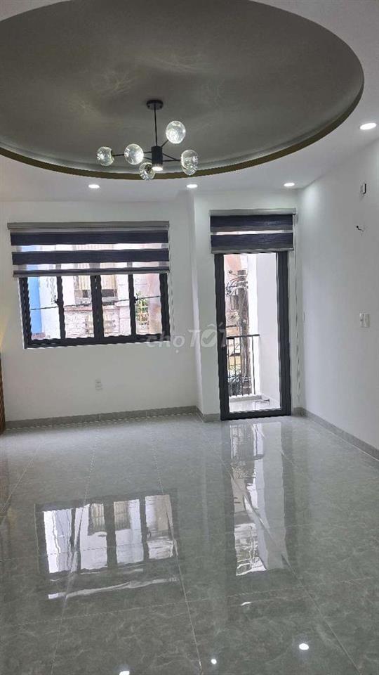 GIẢM NGAY 300 TRIỆU! 🔥

🏡 NHÀ MỚI 4 TẦNG – FULL NỘI THẤT – PHẠM HÙNG