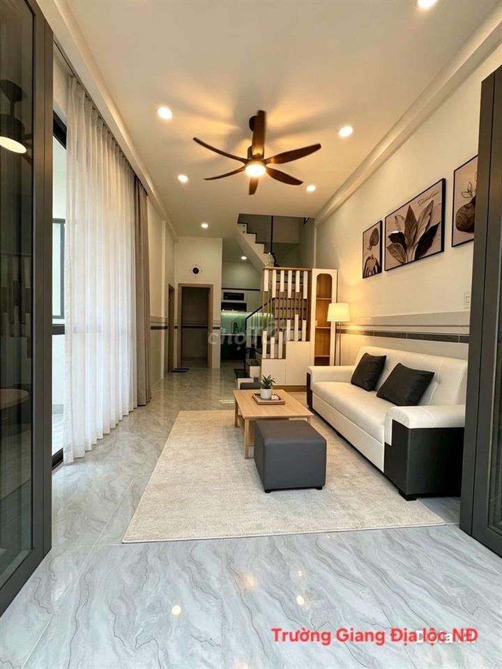 🏡 Q.8+ NGUYỄN THỊ TẦN — CÓ PHÒNG TRỆT RIÊNG — GẦN Q.1 - Q.5- Q.2  .