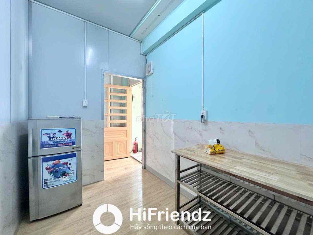 PHÒNG CỬA SỔ LỚN THOÁNG FULL NỘI THẤT CÓ MÁY GIẶT RIÊNG GẦN BÀ HOM