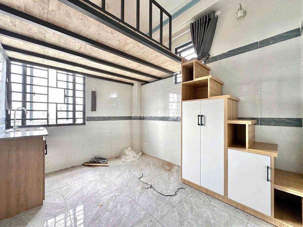 PHÒNG MỚI XÂY CỬA SỔ THOÁNG MÁT - GẦN VÒNG XOAY PHÚ LÂM ĐẠI HỌC MỞ