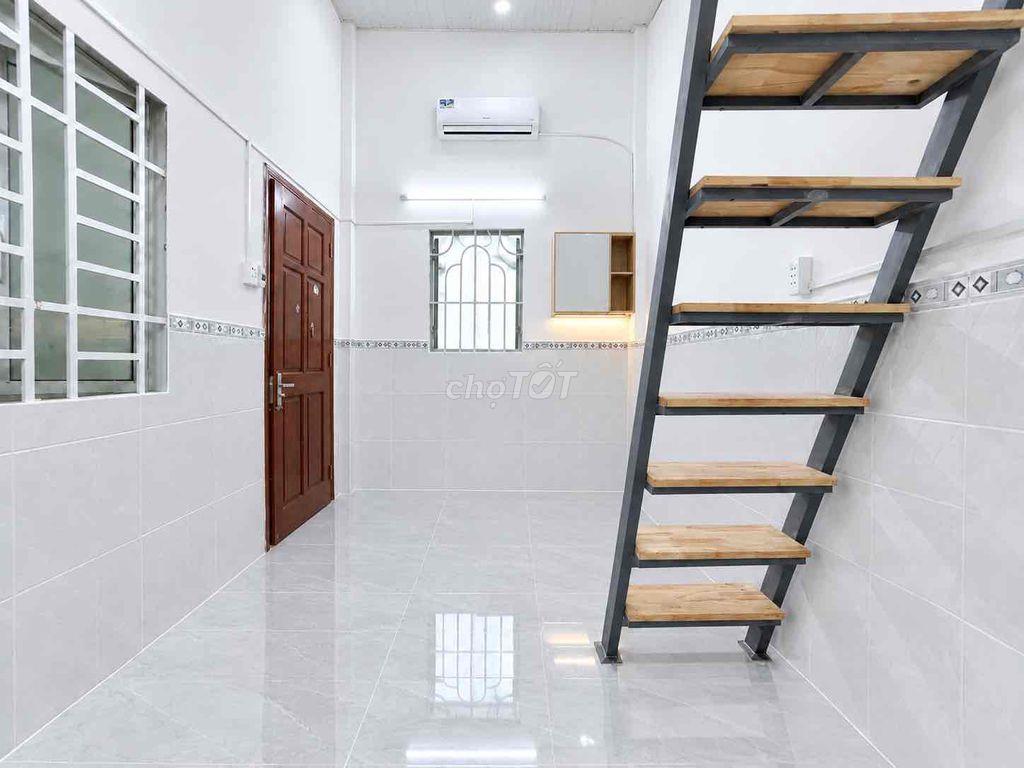 DUPLEX CỬA SỔ THOÁNG MÁT - GẦN VÒNG XOAY PHÚ LÂM - ĐH MỞ GIA PHÚ