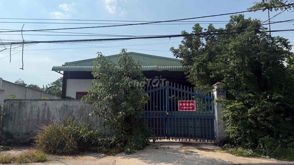 CHO THUÊ NHÀ XƯỞNG 400m2 MẶT TIỀN ĐƯỜNG, XE TẢI VÀO TỚI NƠI