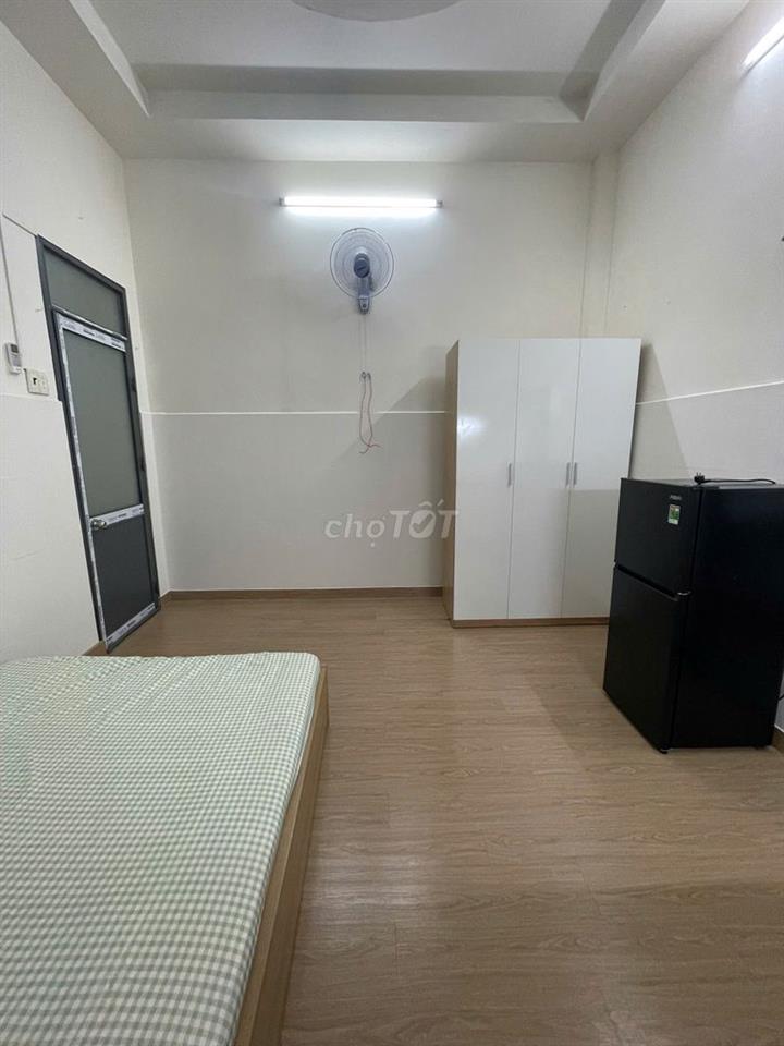 Phòng trệt 25m² giếng trời – bếp riêng tách khu ngủ – 4,2tr