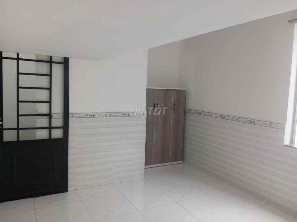 25m2 1 GÁC GIÁ 3.5M CÓ TỦ LẠNH, MÁY GIẶT, TỦ QUẦN ÁO