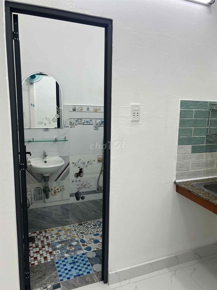 cho thuê nhà nguyên căn nhỏ đẹp sạch sẽ mới hoàn toàn