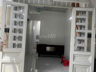 cho thuê nhà câp 4 nguyên căn mới đẹp sạch sẽ