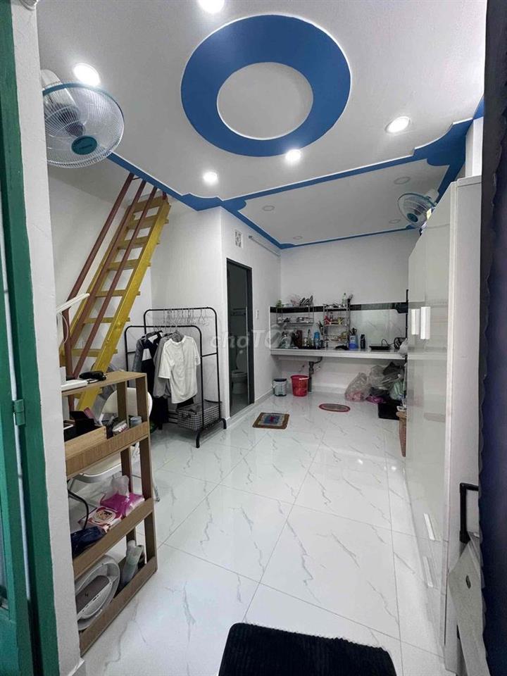 nhà mới đẹp sạch sẽ thoáng mát