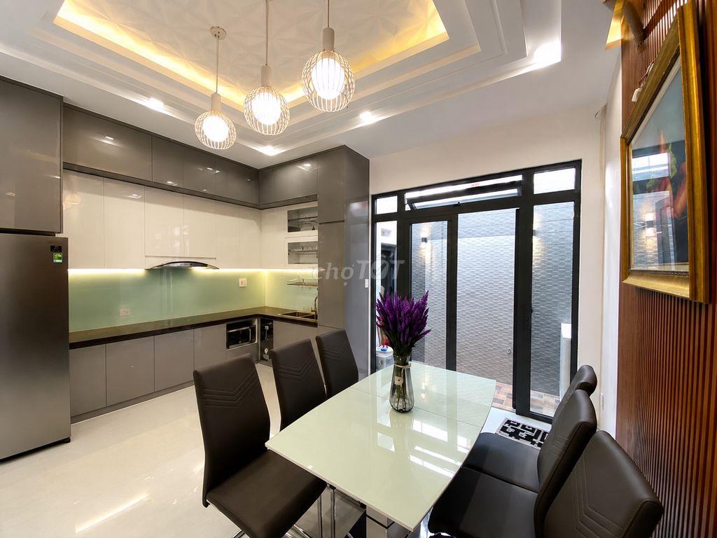 BÁN NHÀ PHỐ ĐẸP HIỆN ĐẠI GẦN QUẬN 7 GIÁ CHỈ DƯỚI 10 TỶ