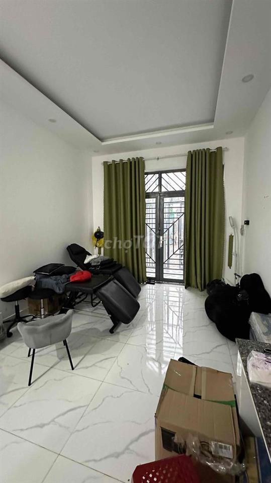 Nhà Nguyên Căn 2PN 2WC 2 máy lạnh , nhà mới Phú Nhuận