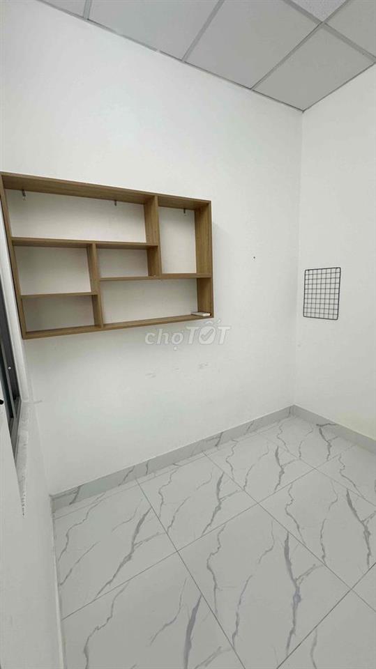 Nhà Nguyên Căn 2PN 2WC 2 máy lạnh , nhà mới Phú Nhuận