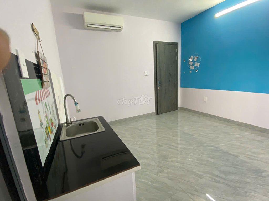 BÁN NHÀ ĐANG CHO THUÊ 12 PHÒNG NGAY GẦN CAO ĐẲNG ĐIỆN LỰC , CHỢ