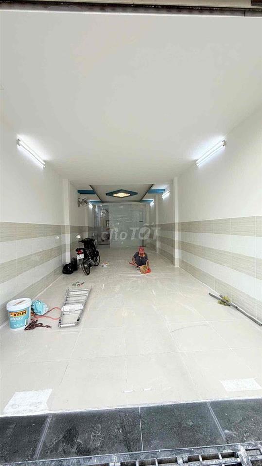 Nhà mặt tiền Huỳnh Tấn Phát