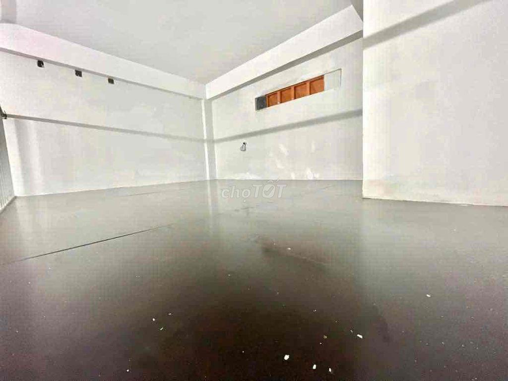 DUPLEX THƯỜNG/CỬA SỔ GẦN ĐH UFM 10’