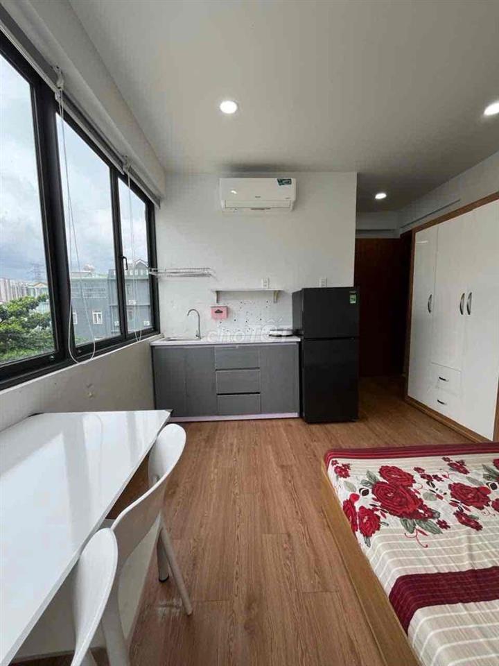 STUDIO TRỐNG SẴN GẦN ĐH TDT 10’ ĐI XE