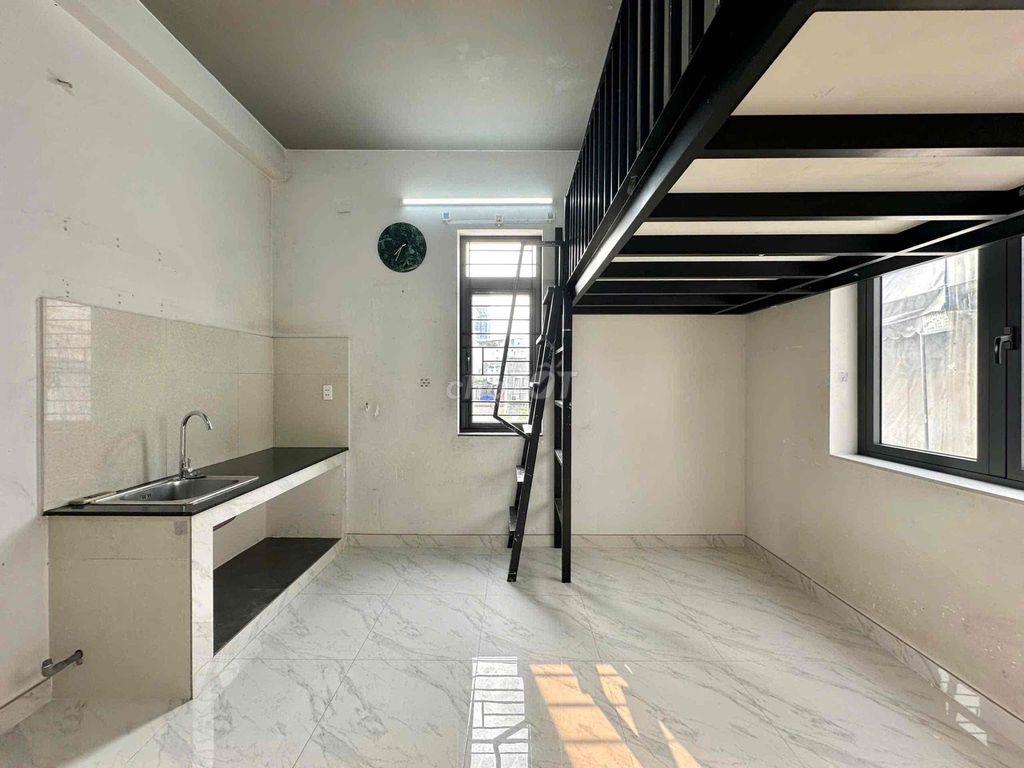 DUPLEX CỬA SỔ GẦN ĐH UFM
