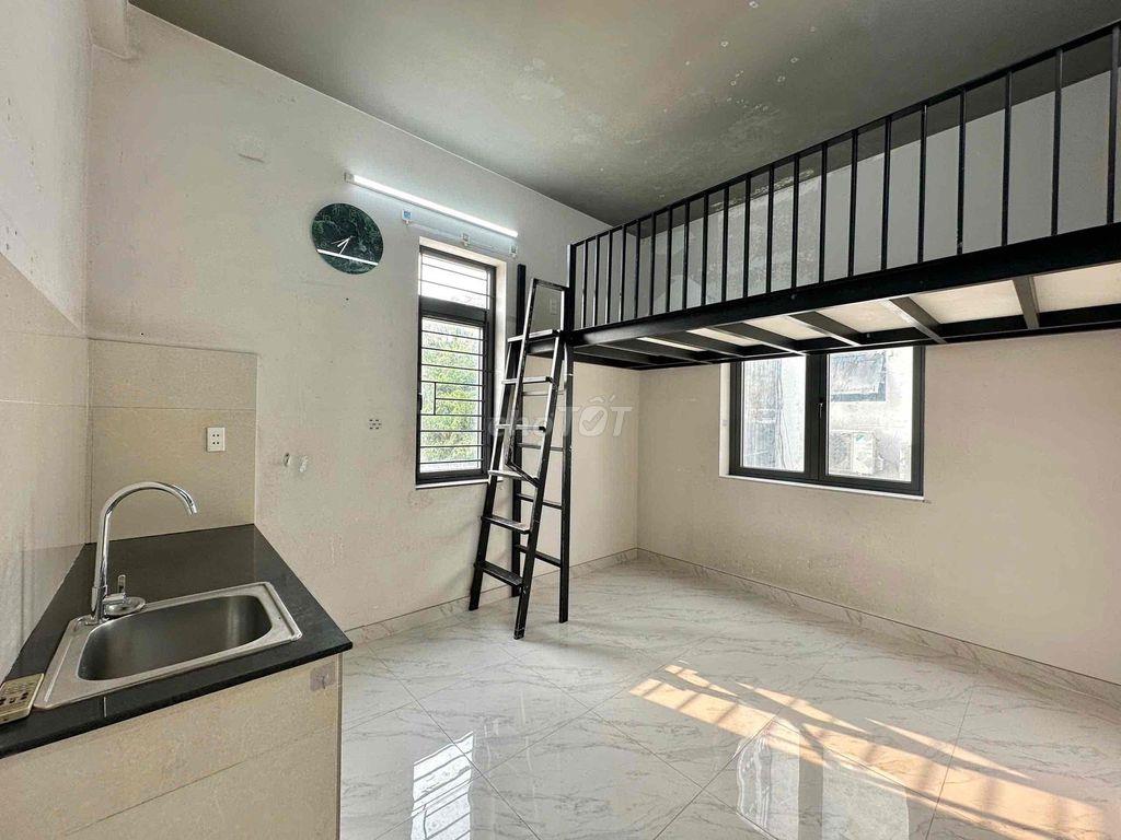 DUPLEX CỬA SỔ GẦN ĐH UFM