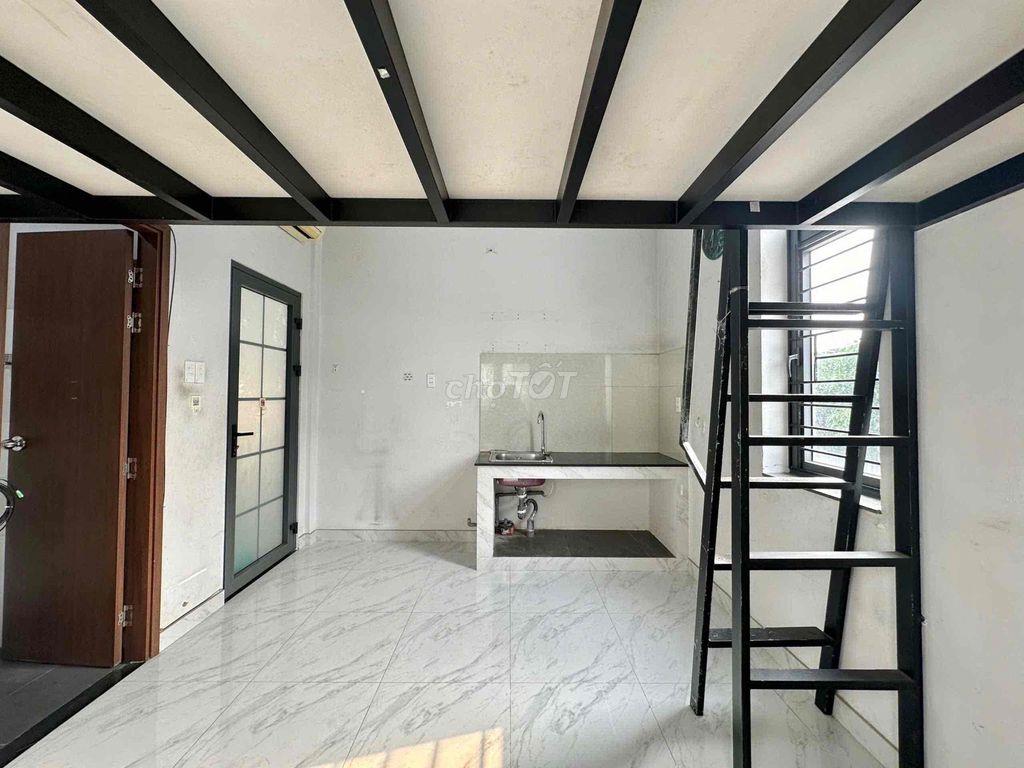 DUPLEX CỬA SỔ GẦN ĐH UFM