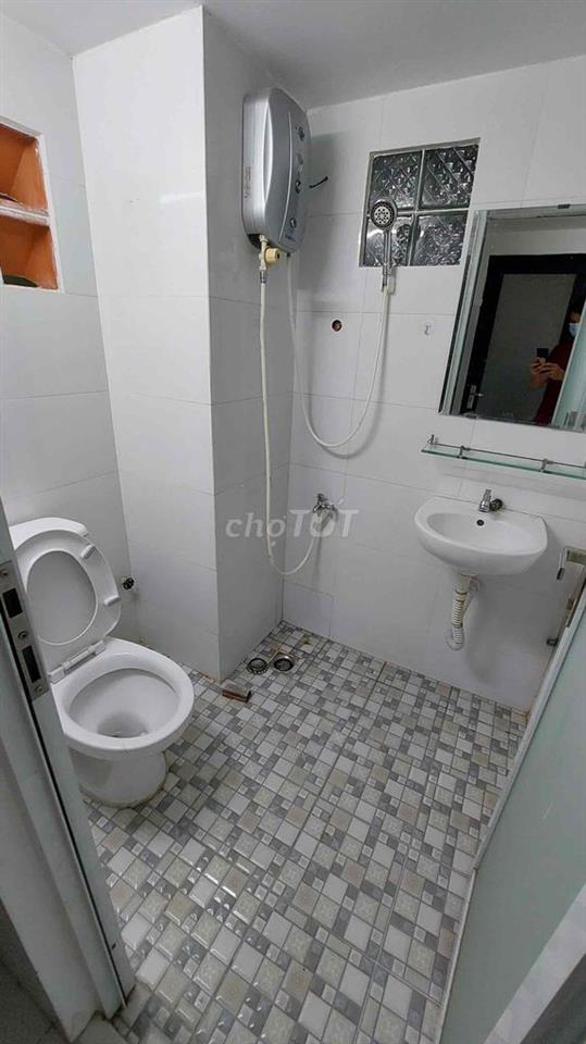 PHÒNG GÁC CÓ CHỖ PHƠI ĐỒ RIÊNG CÁCH ĐH UFM 1km