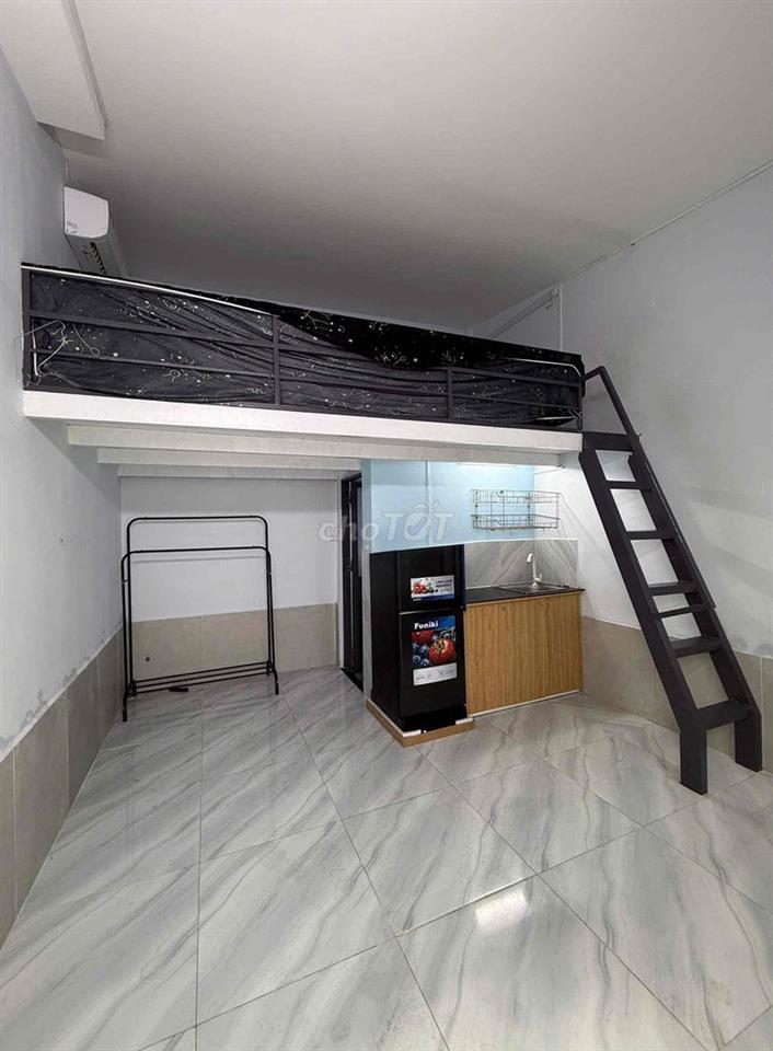 GÁC LỬNG RỘNG 30m2 ĐẦY ĐỦ NỘI THỨC CÁCH UFM 2km