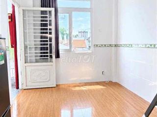 PHÒNG GÁC CỬA SỔ GẦN ĐH UFM