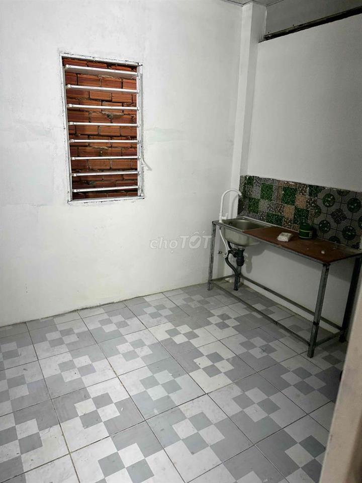 cho thuê phòng trọ ngay chợ phạm thế hiểm Q8