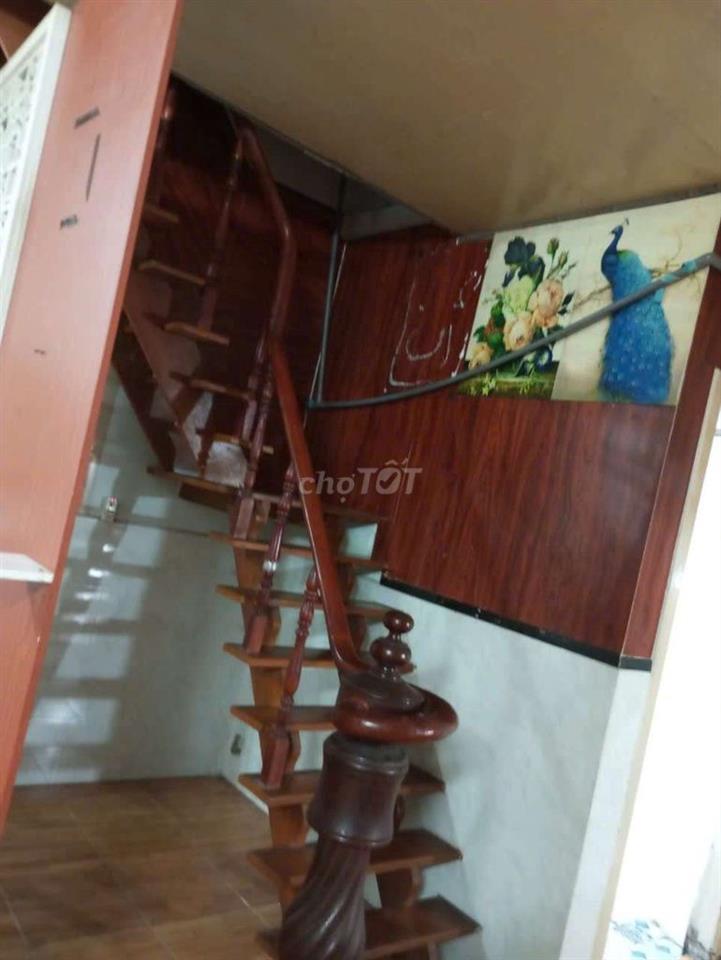 Cho thuê nhà nguyên căn hẻm đường Phạm Văn Bạch