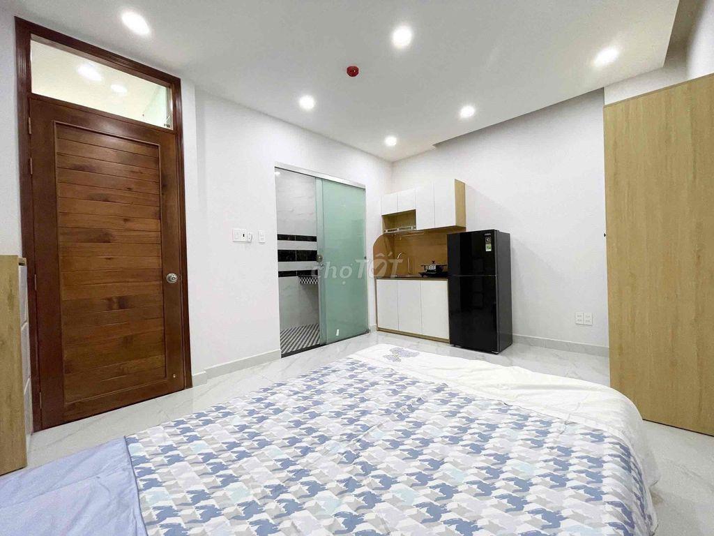 CĂN HỘ STUDIO CÁCH VHU HUFLIT 8p ĐI XE