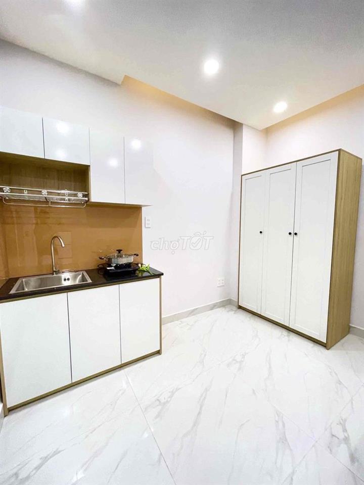 CĂN HỘ STUDIO CÁCH VHU HUFLIT 8p ĐI XE