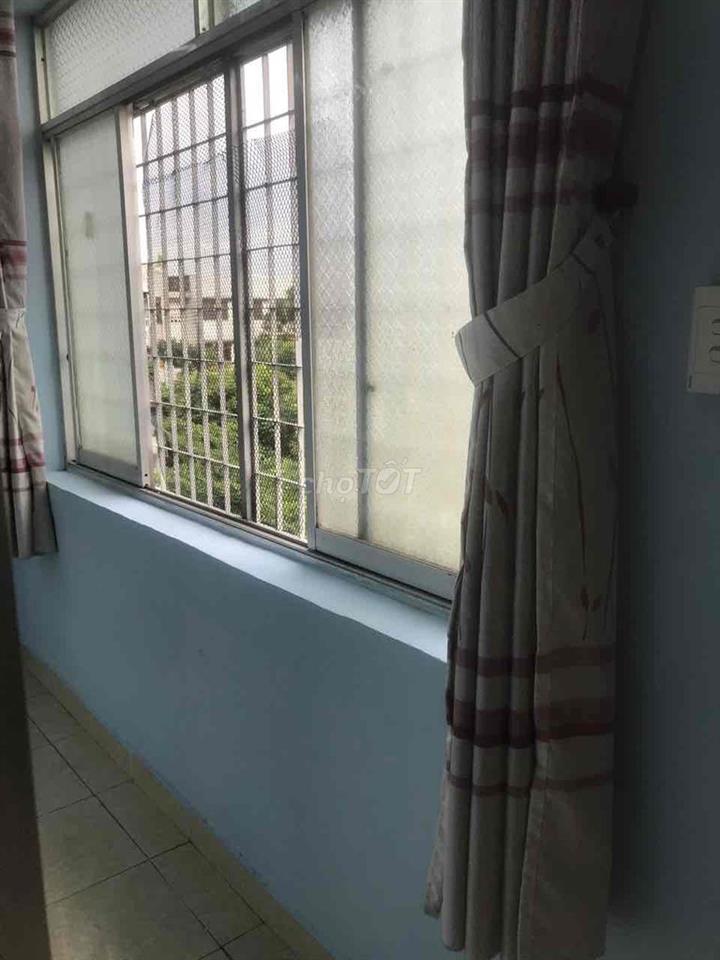 Cho thuê chung cư Huỳnh Văn Chính 2