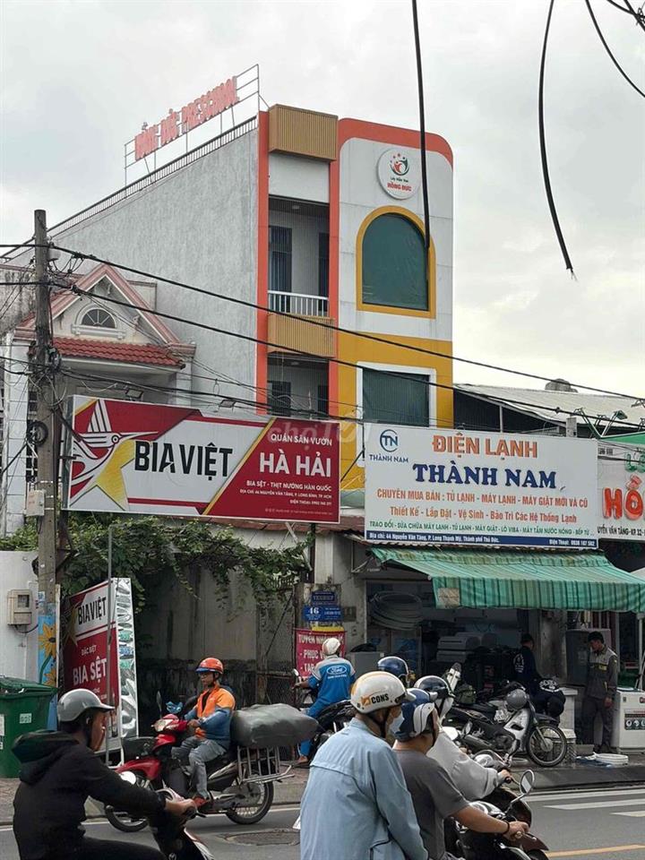 Bán nhà 171.4m2-Mặt Tiền Đường Nguyễn Văn Tăng, Long Bình (Quận 9 cũ)