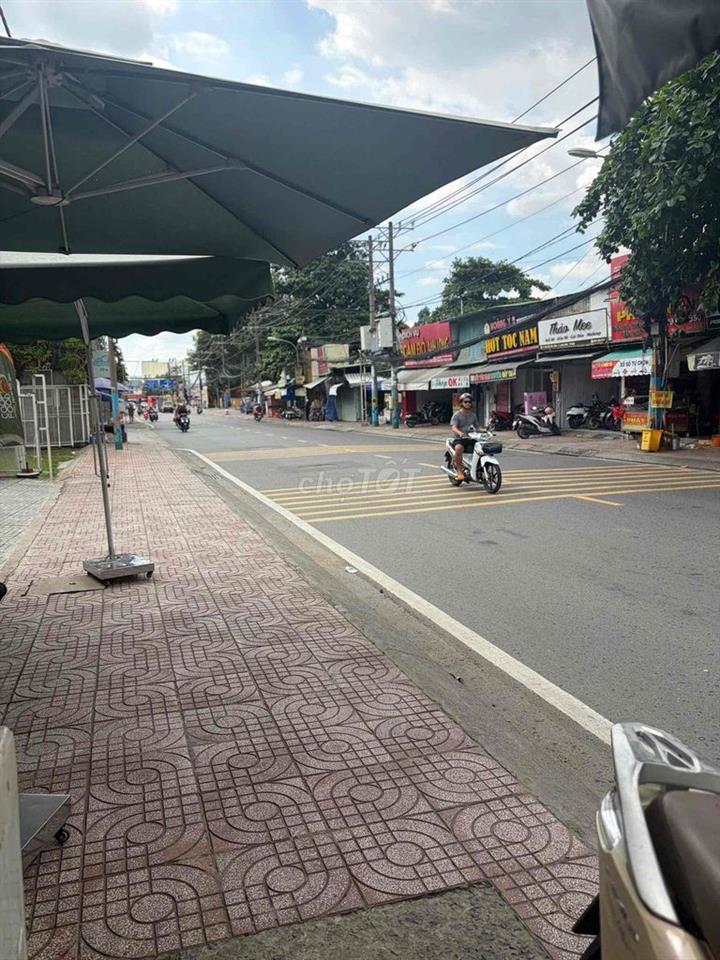 Bán nhà 171.4m2-Mặt Tiền Đường Nguyễn Văn Tăng, Long Bình (Quận 9 cũ)